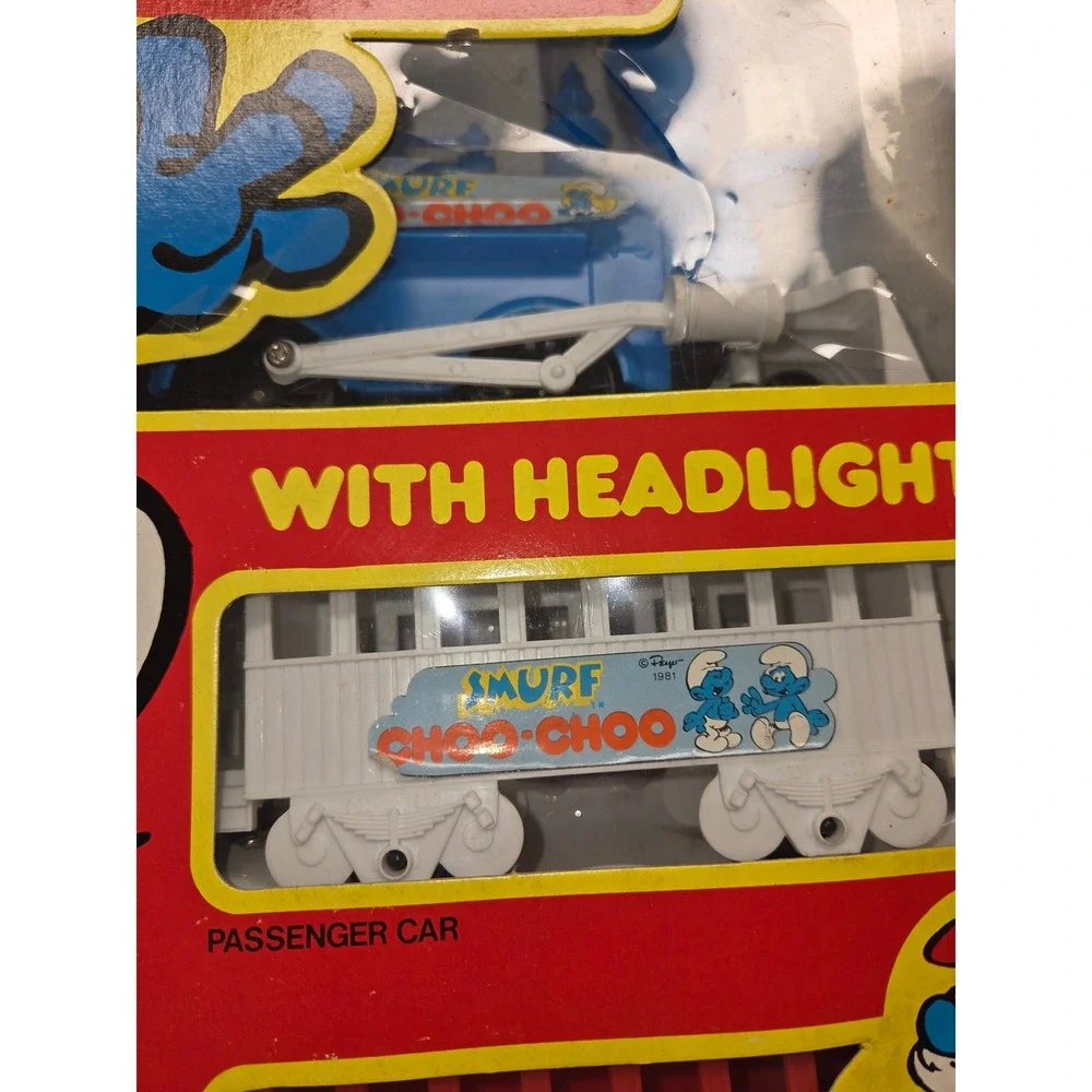 Vintage 1981 Smurf Choo-Choo Battery Operated Train Set Peyo Over 8ft Track